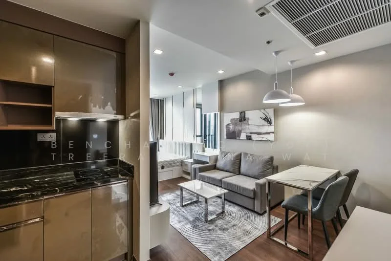 1 Bedroom condo in IDEO Q Victory