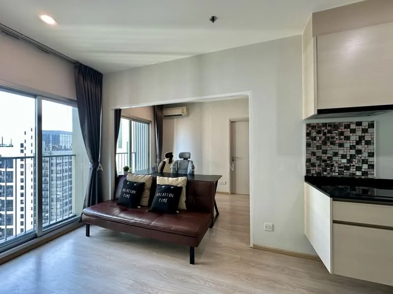 2 Bedroom condo in Noble Revolve Ratchada
