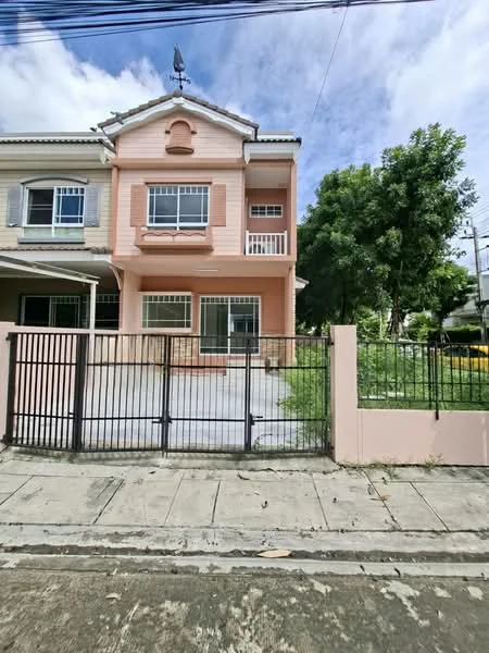 2 Bedroom condo in Villaggio Bangna