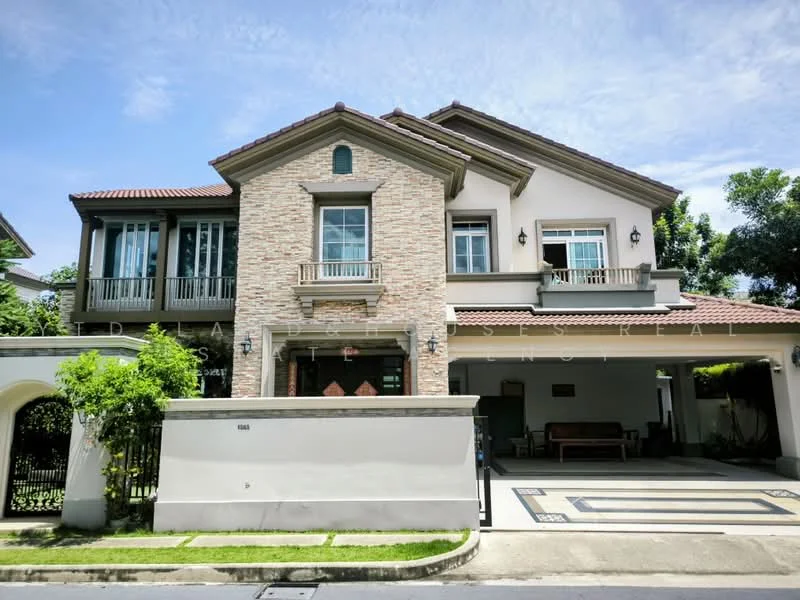 4 Bedroom condo in Nantawan Bangna Km.7