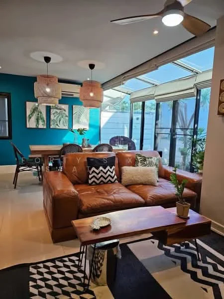 4 Bedroom condo in Areeya Como Bangna