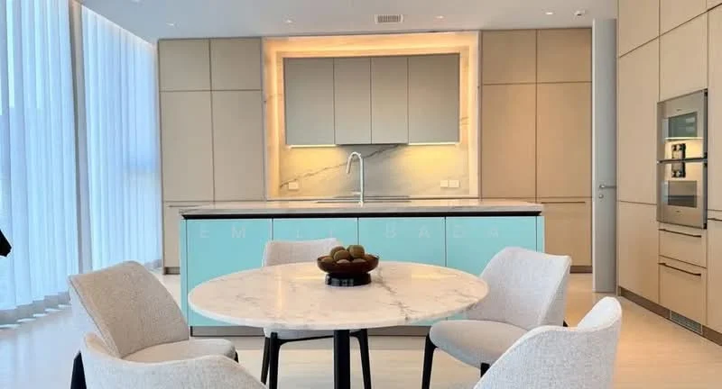 4 Bedroom condo in SCOPE Thonglor
