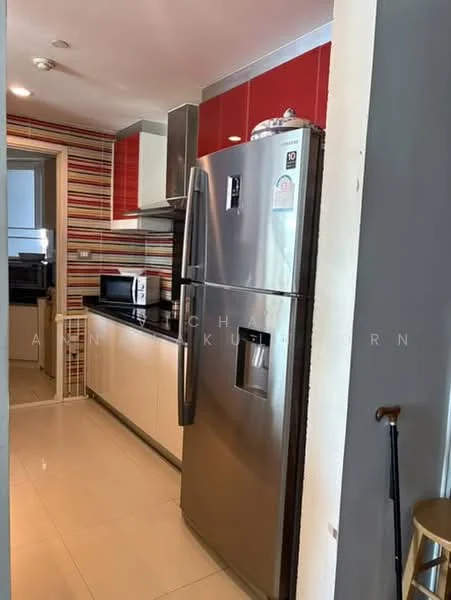 3 Bedroom condo in Watermark Chaophraya