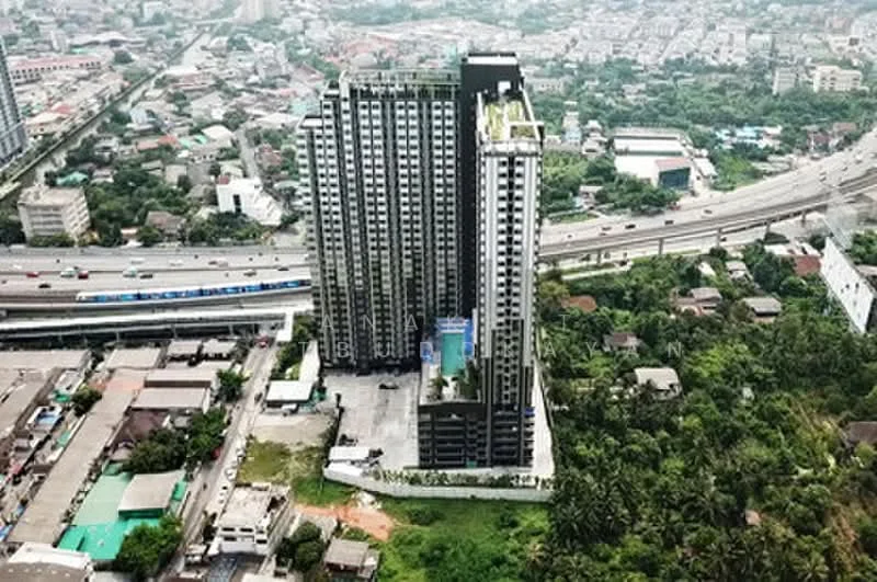 2 Bedroom condo in Aspire Sathorn-Ratchaphruek