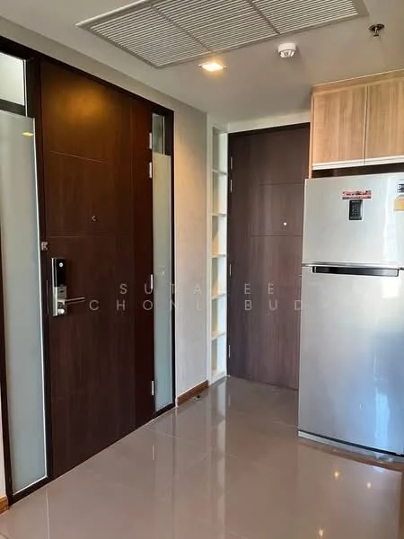 1 Bedroom condo in Wish Signature Midtown Siam