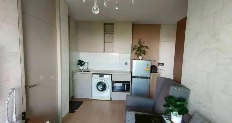 2 Bedroom condo in Lumpini Suite Phetchaburi-Makkasan