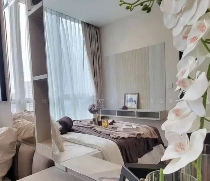 1 Bedroom condo in Wish Signature Midtown Siam