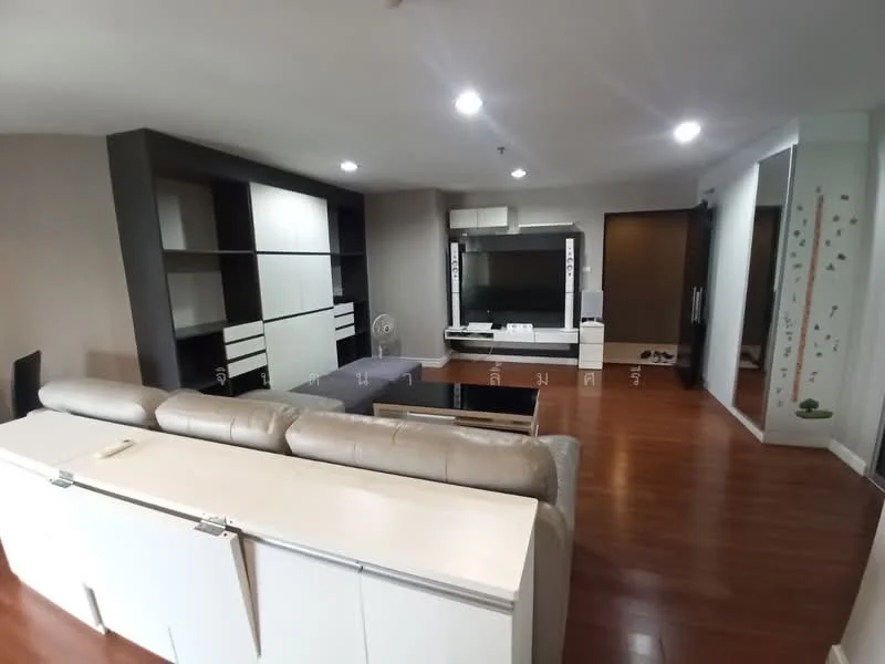 3 Bedroom condo in Belle Grand Rama 9