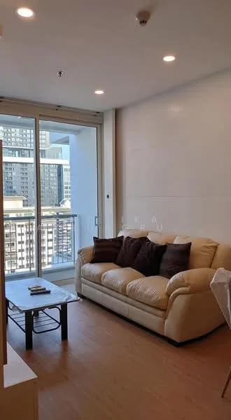 1 Bedroom condo in Villa Ratchatewi