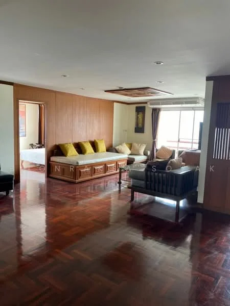 2 Bedroom condo in Masterview Executive Place