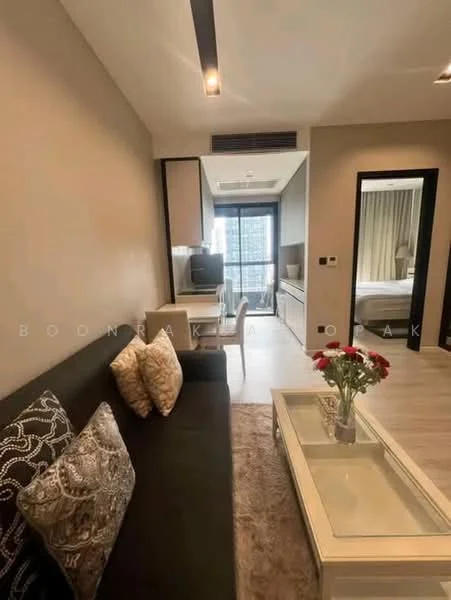 1 Bedroom condo in The Room Phaya Thai