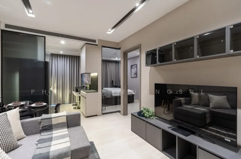 1 Bedroom condo in The Room Sukhumvit 38