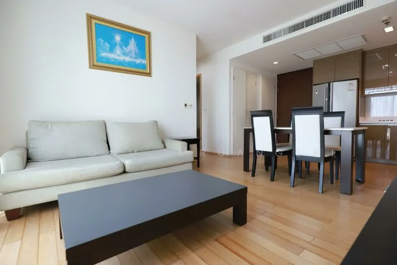 2 Bedroom condo in Siri At Sukhumvit