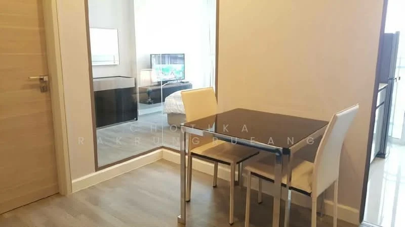 1 Bedroom condo in The Room Sathorn