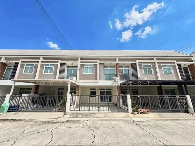 3 Bedroom condo in Winning Residence Thoet Thai-Kalapapruek