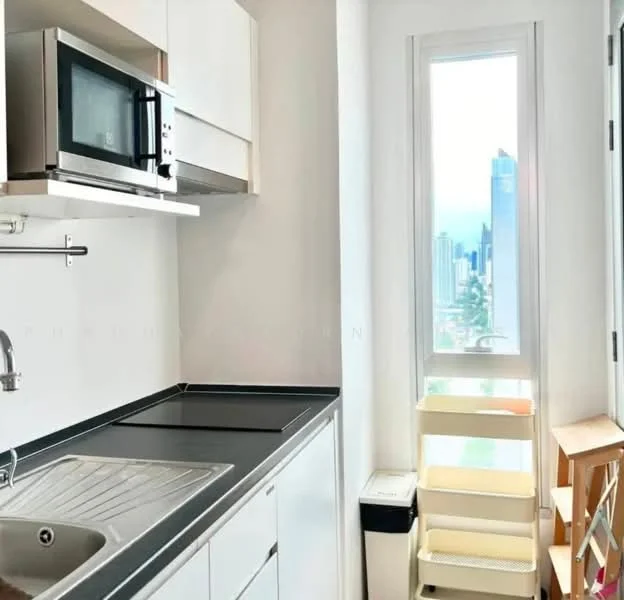 2 Bedroom condo in Thru Thonglor