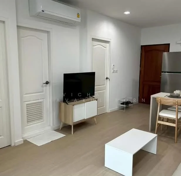 2 Bedroom condo in Sathorn House
