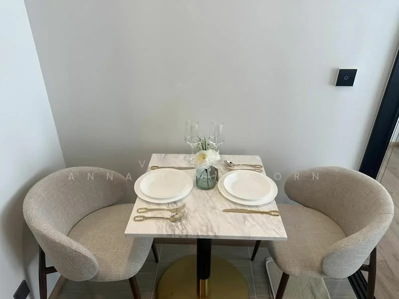 1 Bedroom condo in Noble Around Ari