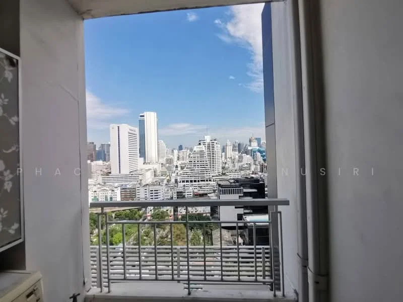1 Bedroom condo in Ivy Sathorn 10