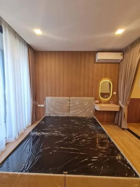 1 Bedroom condo in XT Phayathai