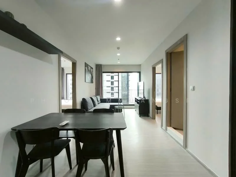 2 Bedroom condo in Life Asoke-Rama 9