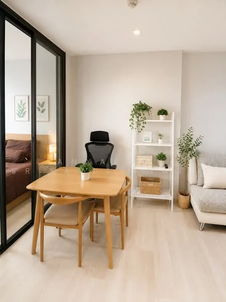 1 Bedroom condo in Life One Wireless