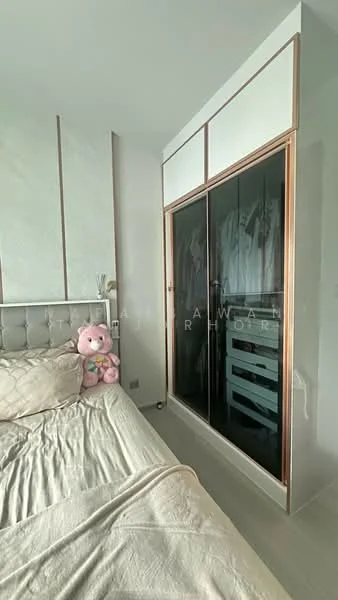 1 Bedroom condo in Life Asoke-Rama 9