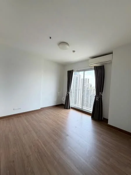 2 Bedroom condo in Chapter One Modern Dutch