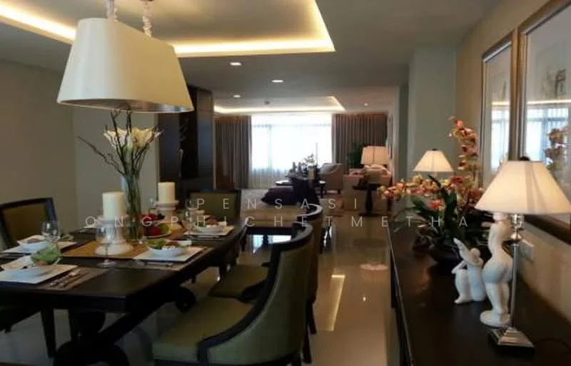 3 Bedroom condo in Rom Sai Residence