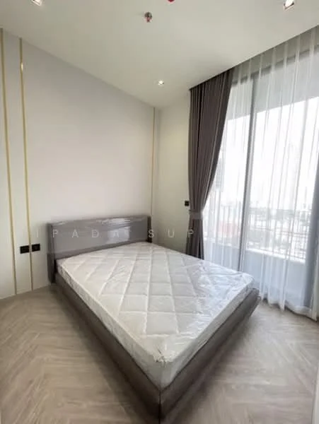 1 Bedroom condo in Chapter Charoennakhon–Riverside