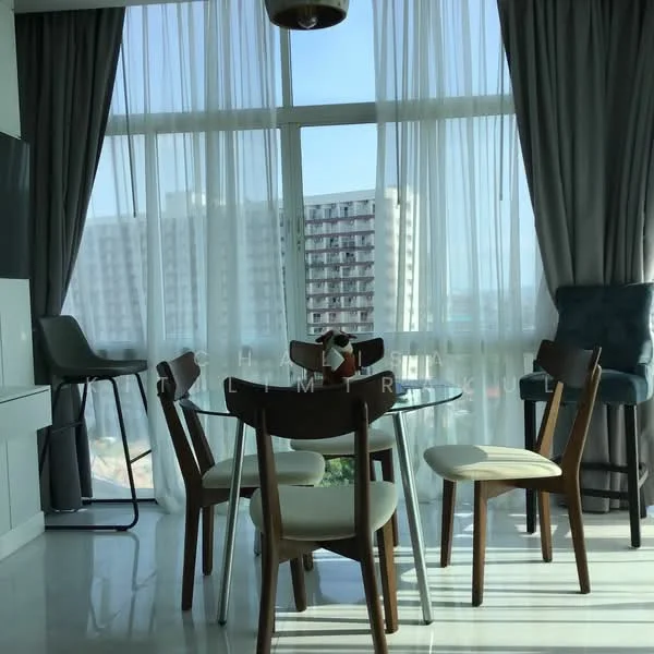 2 Bedroom condo in Twin Tower