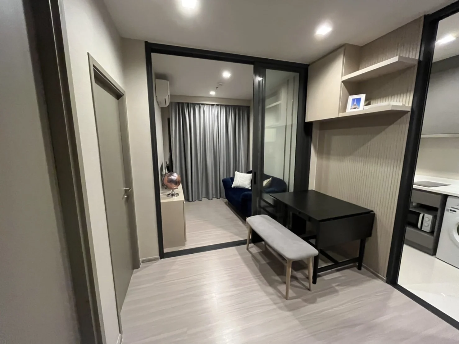 1 Bedroom condo in Life Asoke Hype