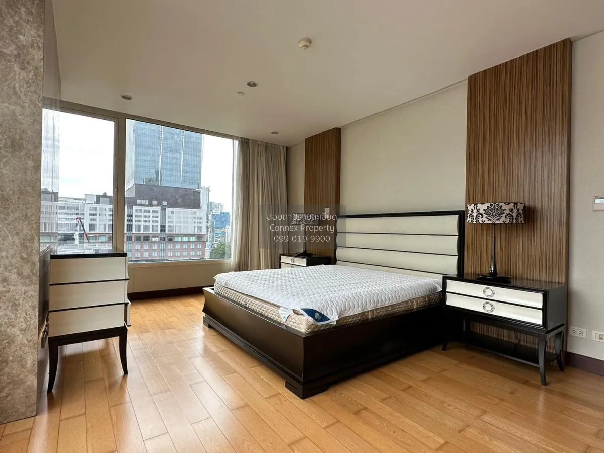 2 Bedroom condo in The Park Chidlom