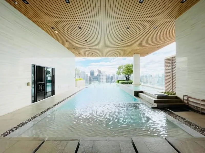 1 Bedroom condo in Maru Ekkamai 2