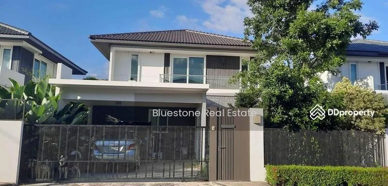 3 Bedroom condo in Mantana Srinakarin-Romklao