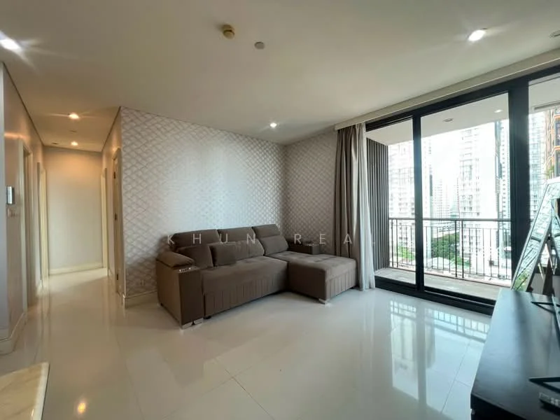 2 Bedroom condo in AGUSTON Sukhumvit 22