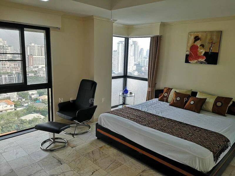 2 Bedroom condo in Kiarti Thanee City Mansion