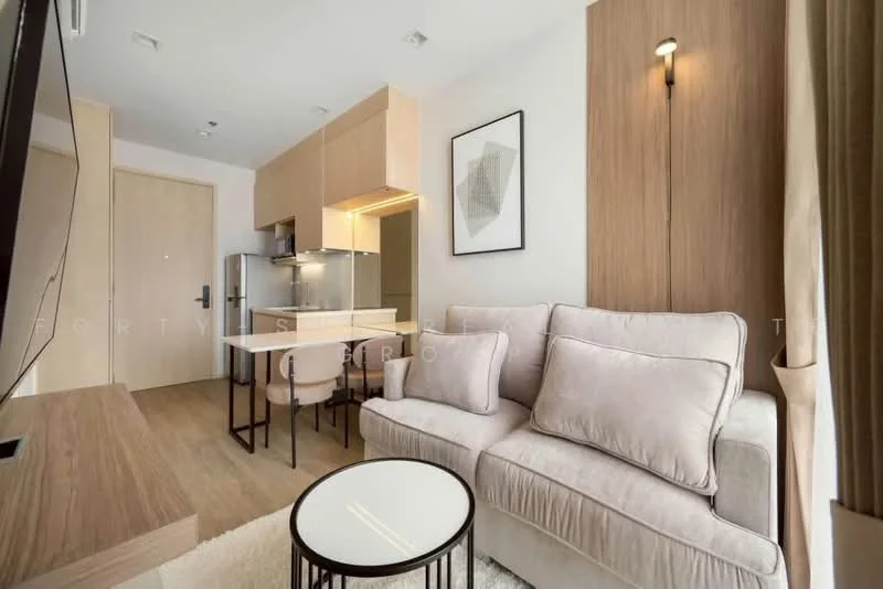 1 Bedroom condo in Noble State 39