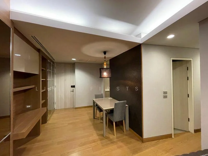 2 Bedroom condo in The Lumpini 24