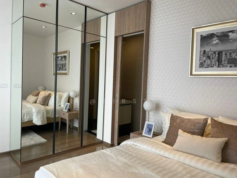 2 Bedroom condo in Park Origin Phrom Phong (Park 24)