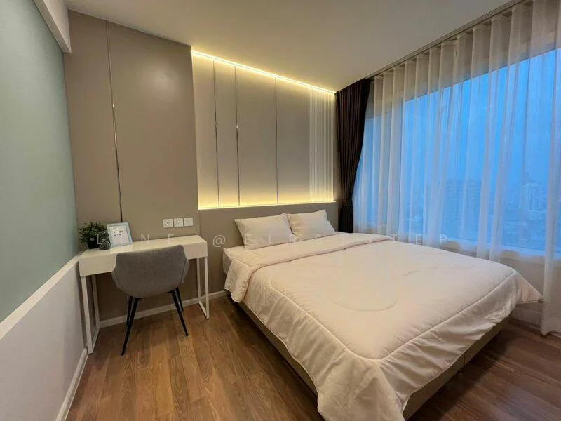 2 Bedroom condo in Siri At Sukhumvit