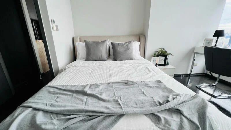2 Bedroom condo in CONNER Ratchathewi
