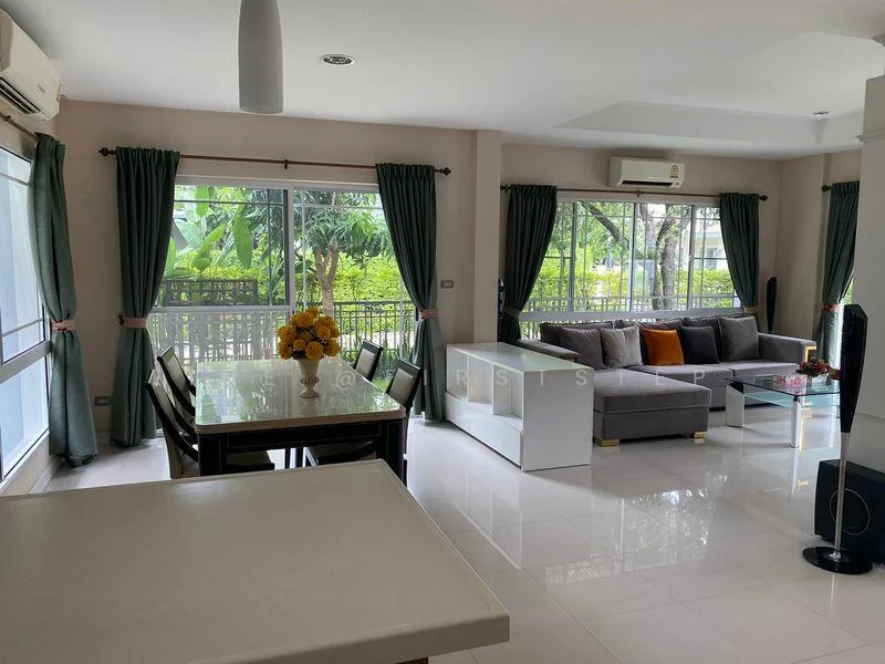 3 Bedroom condo in Nantawan Sathorn-Ratchaphruk