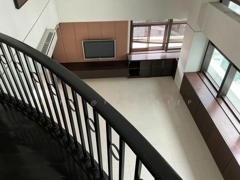 3 Bedroom condo in The Royal Place 2