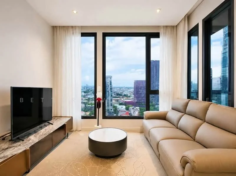 2 Bedroom condo in Hyde Heritage Thonglor