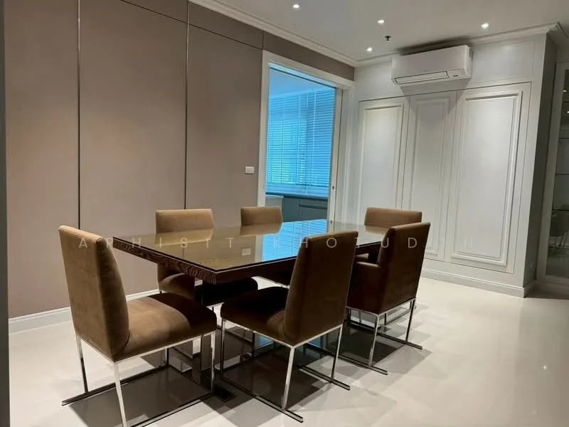 3 Bedroom condo in Athenee Residence