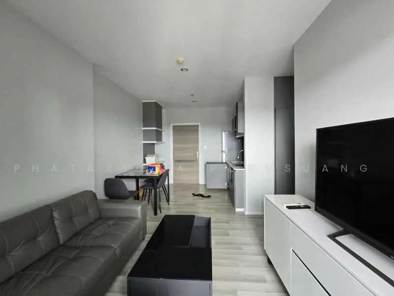 2 Bedroom condo in The Key Sathorn-Charoenraj