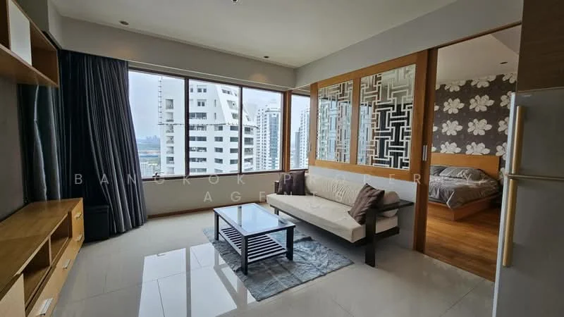 1 Bedroom condo in The Emporio Place
