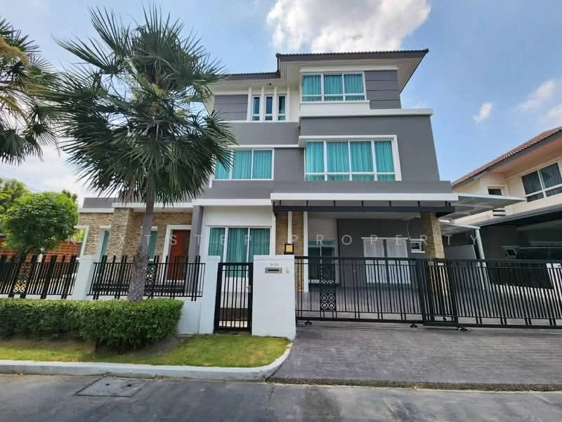 5 Bedroom condo in Grand Bangkok Boulevard Rama 9 - Srinakarindra