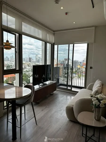 1 Bedroom condo in Rhythm Ekkamai